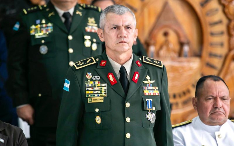 La presencia militar en la política hondureña: el caso de Roosevelt Hernández