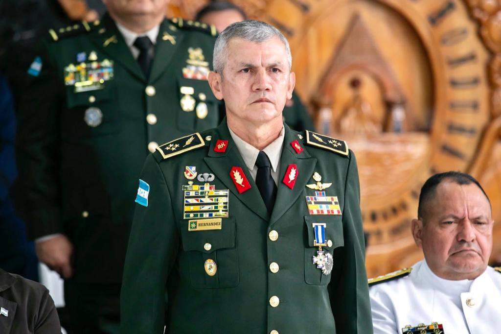 La presencia militar en la política hondureña: el caso de Roosevelt Hernández