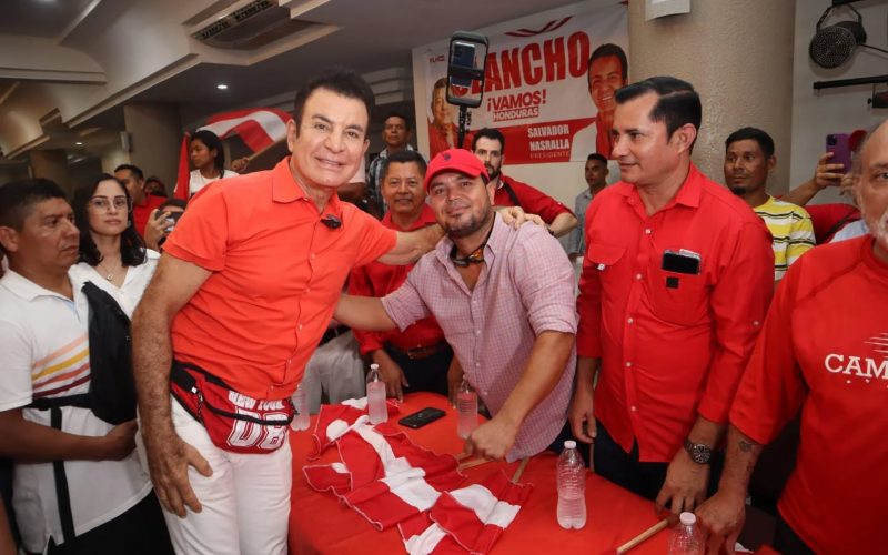 Propuesta de Nasralla: bloque nacional contra maniobras oficialistas que buscan frenar elecciones