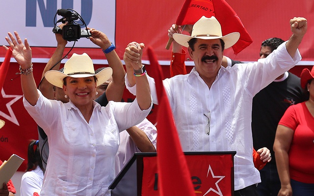 Zelaya enfrenta desafíos políticos cada vez mayores en Honduras
