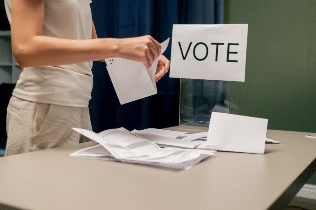 Honduras enfrenta acusaciones de fraude electoral en el contexto de la campaña de LIBRE